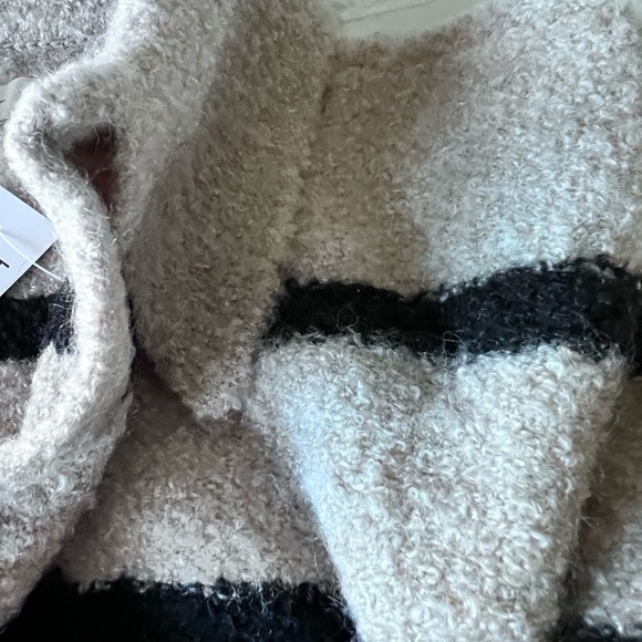 Loft polo v-neck sweater NWT - Picture 3 of 4